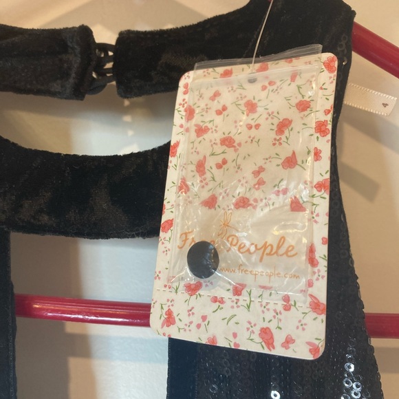 Free People Black Sequin Halter NWT 4 - Picture 6 of 7